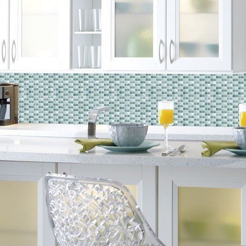 Gạch mosaic màu xanh cho phòng bếp độc đáo