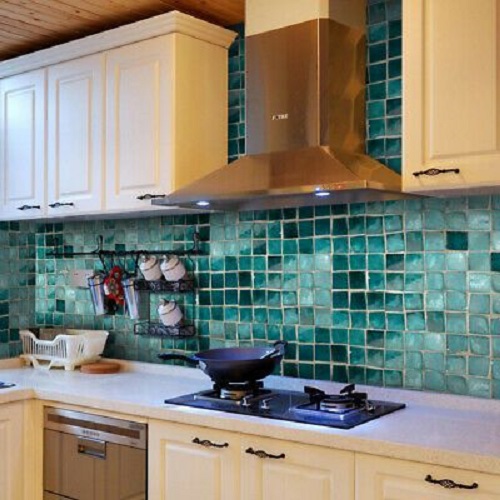 Gạch mosaic màu xanh cho căn bếp trở nên sáng tạo và độc đáo