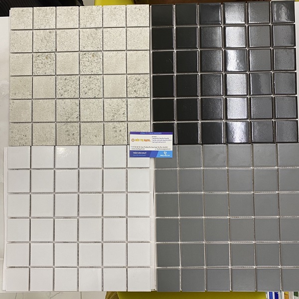 4 Mẫu Gạch Mosaic Gốm Ốp Tường Màu Trắng Đen Xám 4.8×4.8Cm