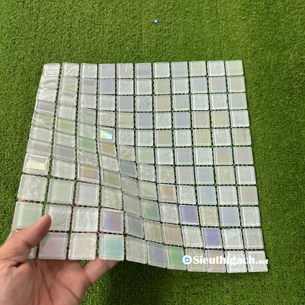 Gạch Mosaic Thủy Tinh Màu Trắng Trang Trí 4